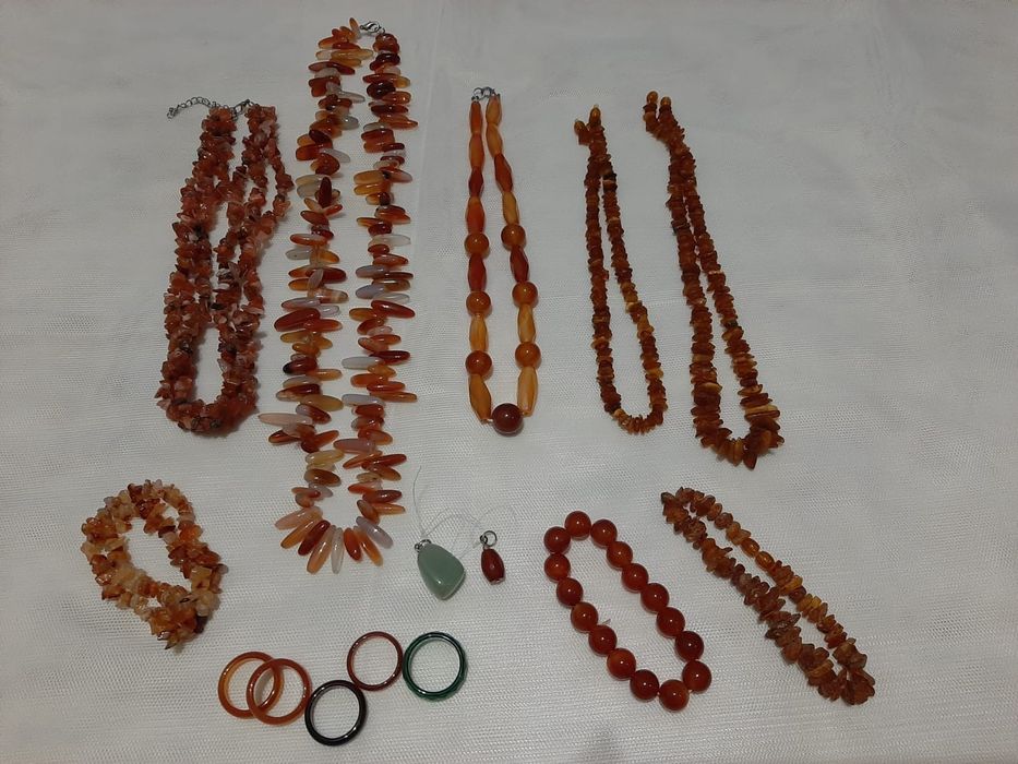 Украшения из натурального камня