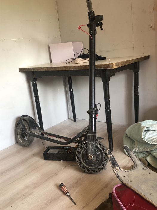 Продам электро самокат