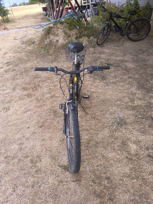 Vând bicicleta montain bike