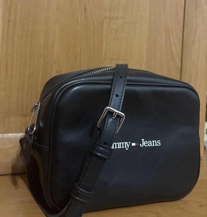 Tommy Jeans черна чанта за през рамо