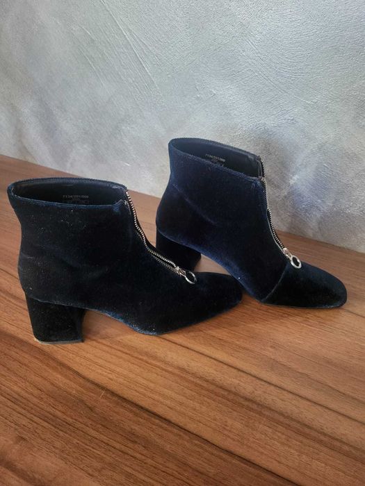 Botine ZARA din catifea nr.37