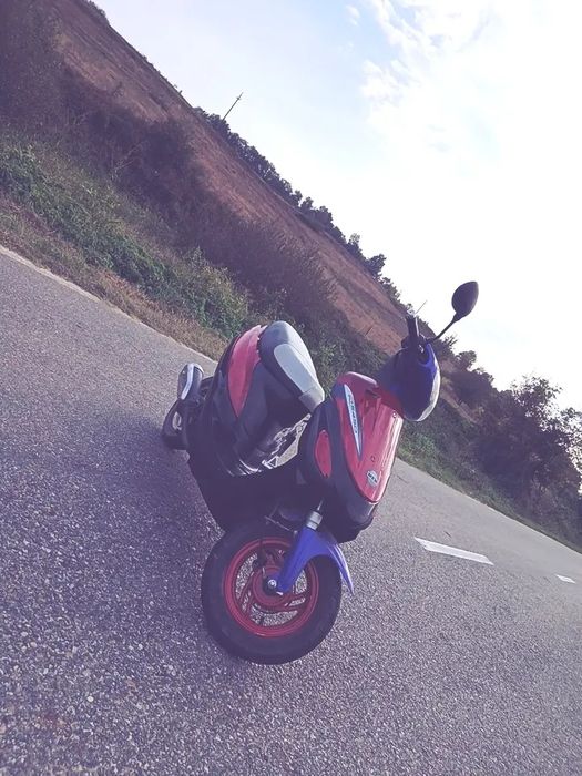 Vând scuter 50 cc