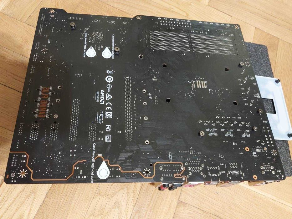 AMD Ryzen 9 3950X + MSI X570 Gaming Plus