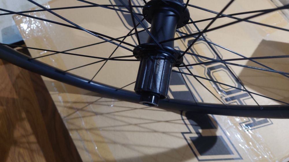 700c free hub Specialized Sirus X carbon