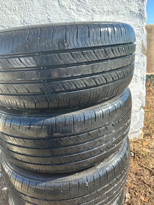 Продам резину ,в хорошем состоянии!