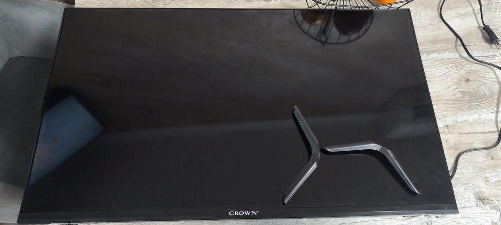 Телевизор Crown 32fb22 -32"