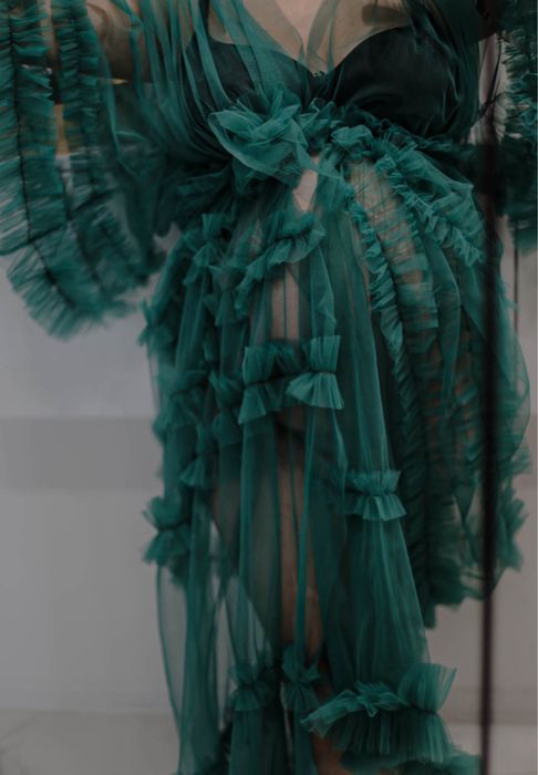 Рокли за бременни под наем