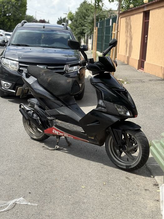 Vand scuter aprilia sr 50
