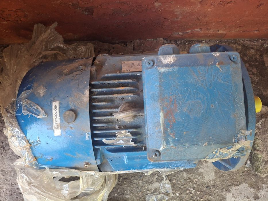 Motoare electrice 7.5kw x 1000Rpm nou