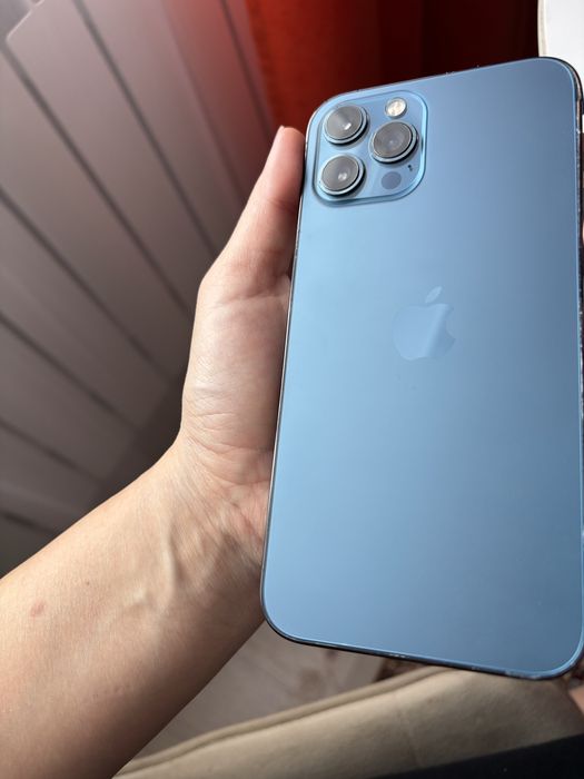 Продам iPhone 12 PRO MAX