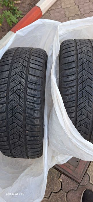 Anvelope iarnă 225/50/17, cu steluța bmw, runflat Pirelli Sottozero 3