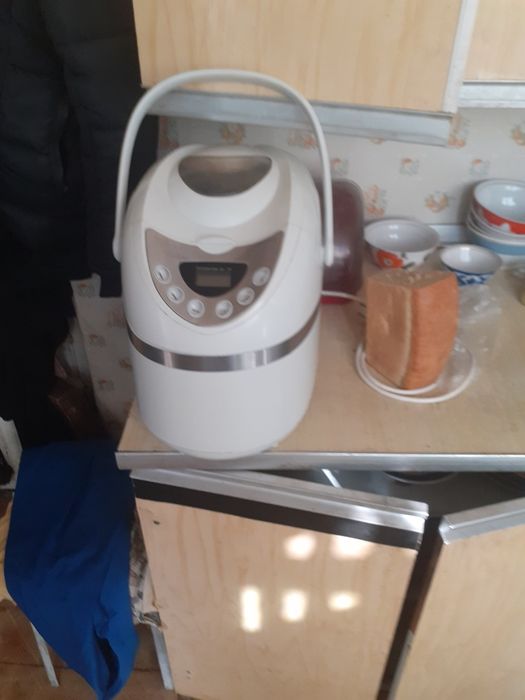 Продается хлебопечь,кексы,сендвич