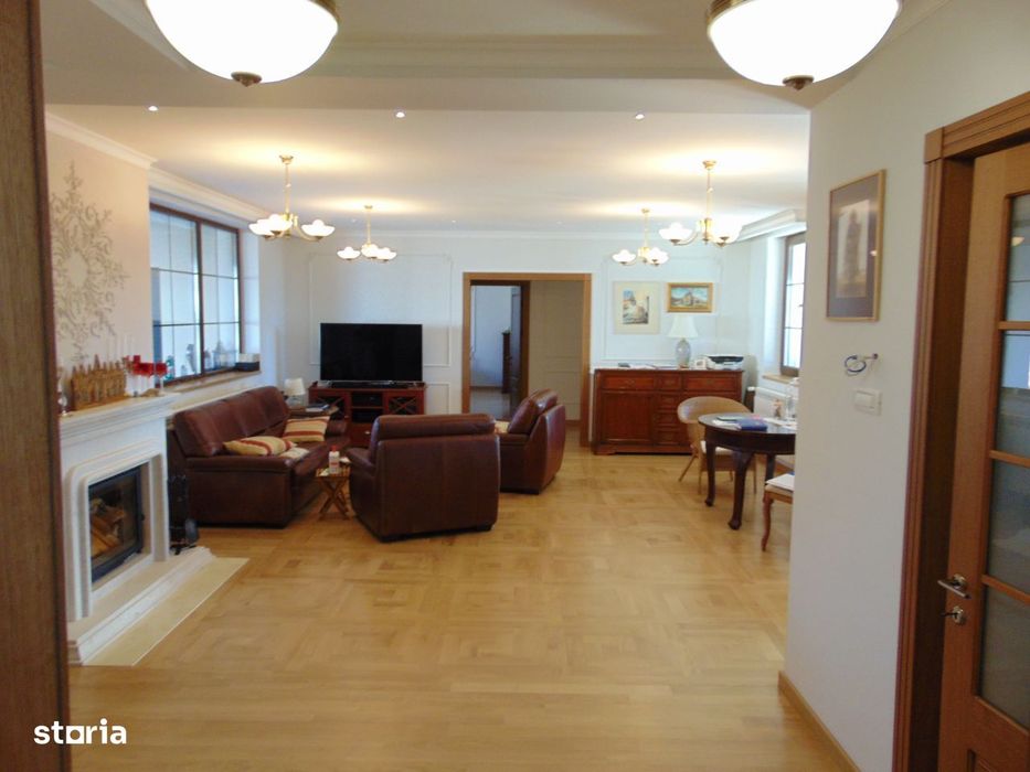 FARA COMISIOANE padure Vila LUX cu 7 camere 4 bai 2 terase pe 1600mp