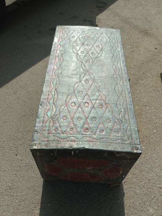 Продам сундук деревянный