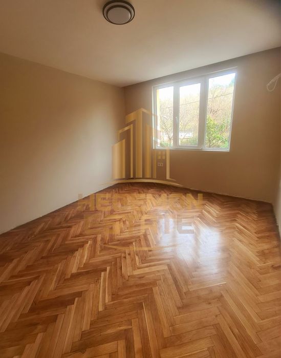 Продава се Четиристаен апартамент в Варна, Конфуто - 100 кв.м за 1275 €/кв.м - Снимка #8