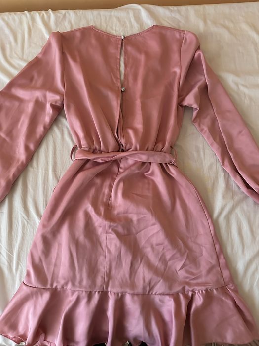 Рокля с дълъг ръкав