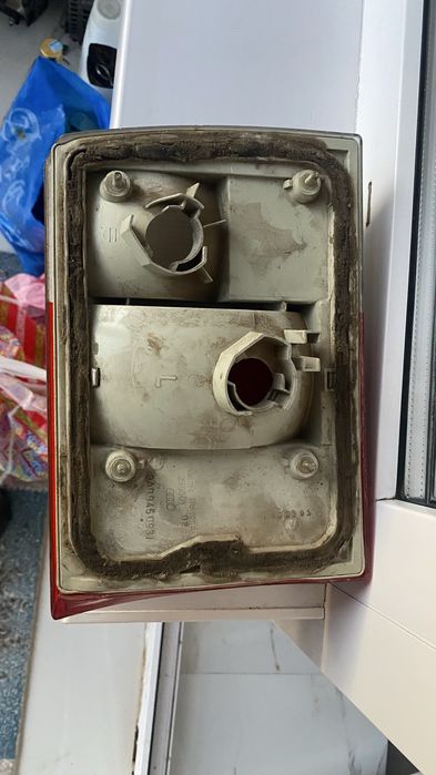 Продам фонари задние