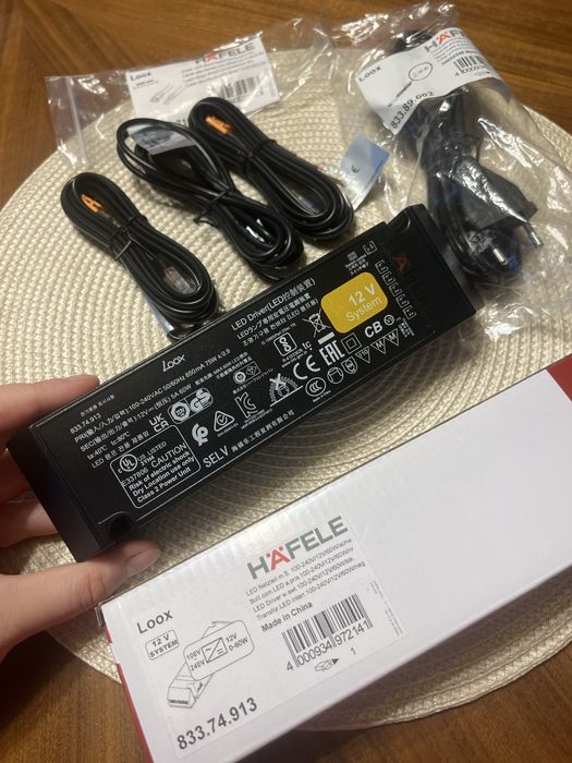 Set Acumulator Hafele + Banda LED