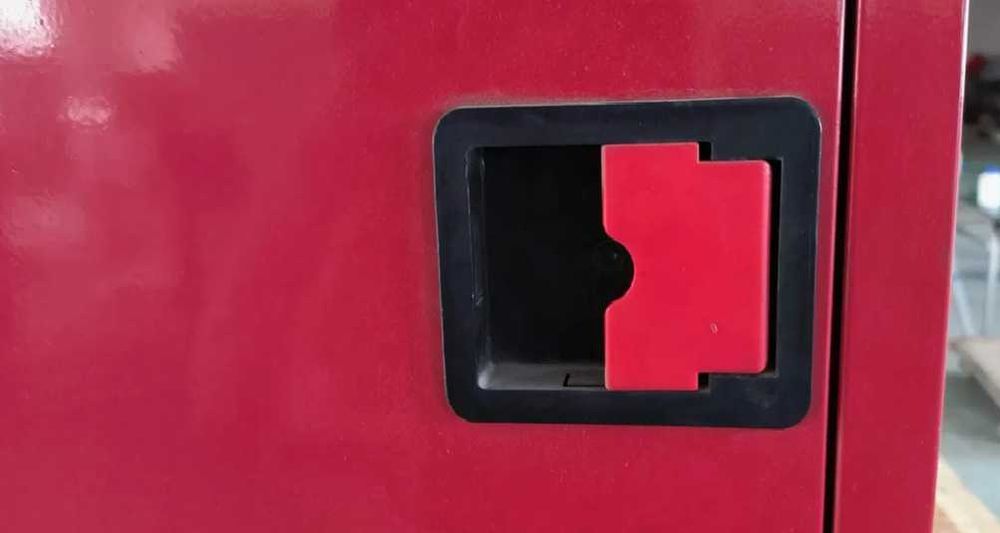 Пластмасова ключалка за пожарен шкаф и метална кутия