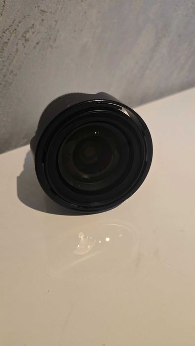 Teleobiectiv Nikon 18-135mm DX – stare excelentă