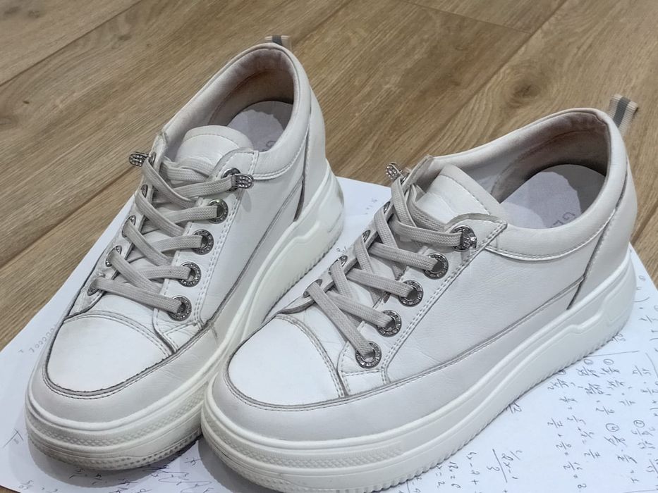 Продаю кросовки качественные