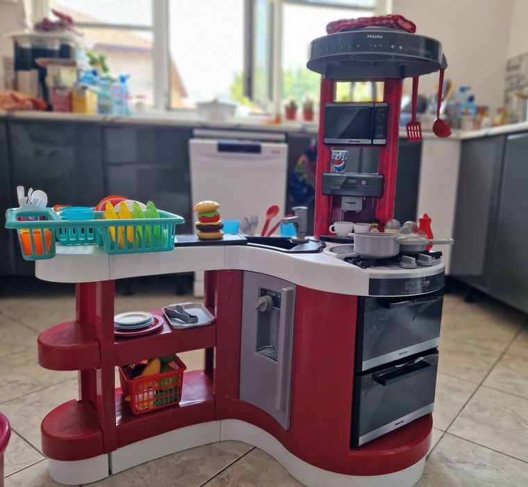 Детска кухня Miele