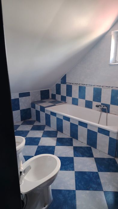 Studio spațios la mansarda cu terasa- Zona Centrala