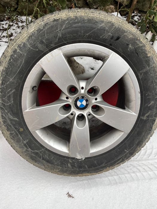Vând jante R16  cu  cauciucuri iarnă