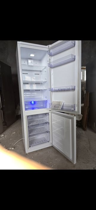 ВЕКО холодильник продам