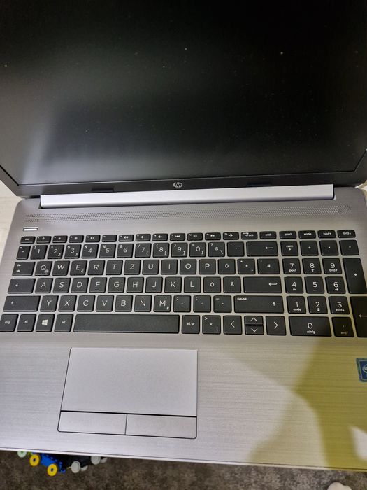 Vand laptop hp 250 g7