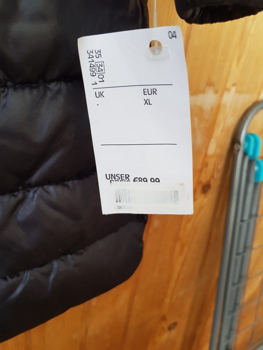 Продам женскую куртку. Весна