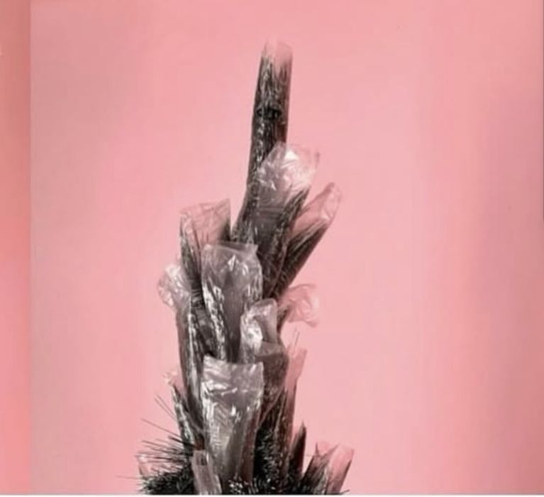 Новогодняя ёлка со снегом