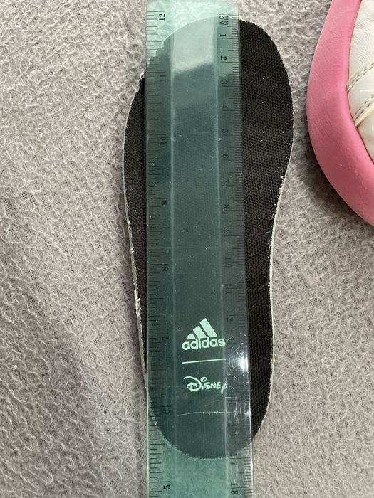 Adidas спортни обувки