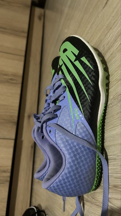 шиповки для бега new balance