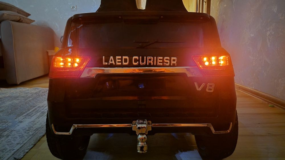 Продам машинку .