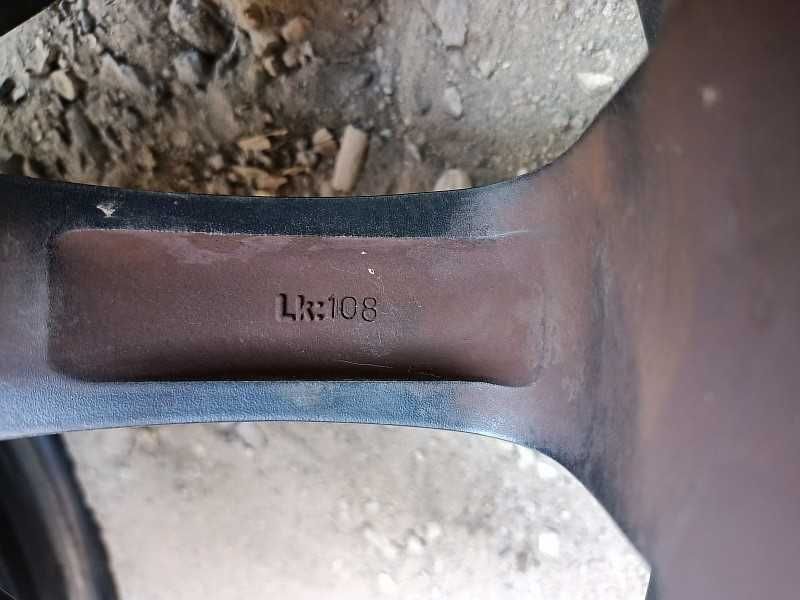 Продам оригинальные легкосплавные диски "Brock"