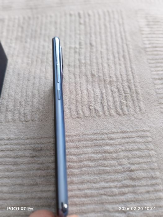 Продам смартфон VIVO v 21E