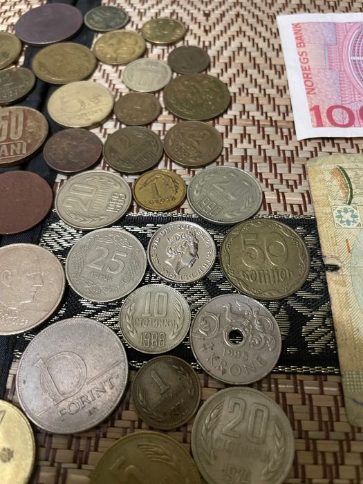 Стари банкноти пари стотинки