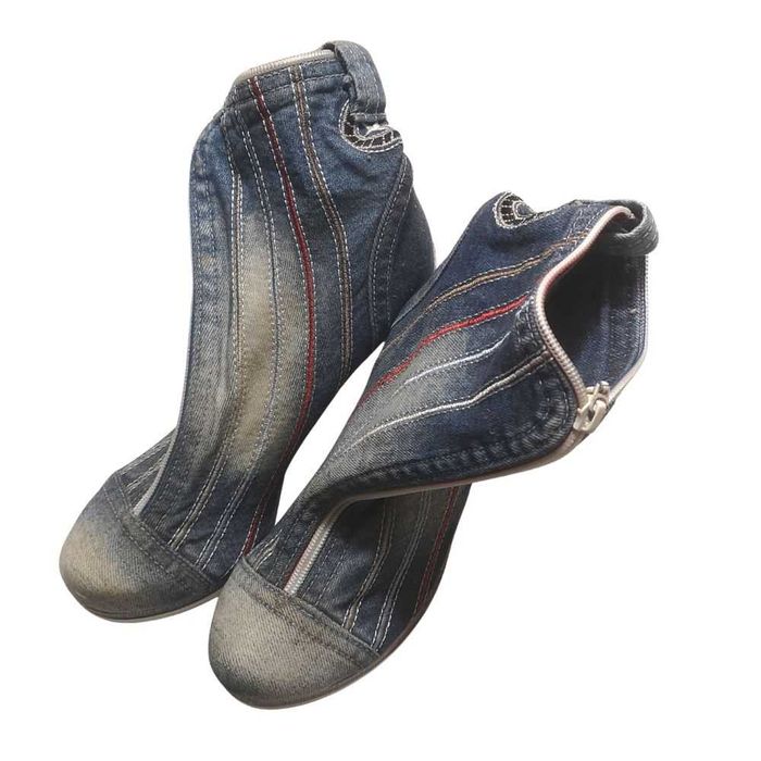 Vand ghete de blugi/denim,, cu toc, marimea 41, fermoar in fata