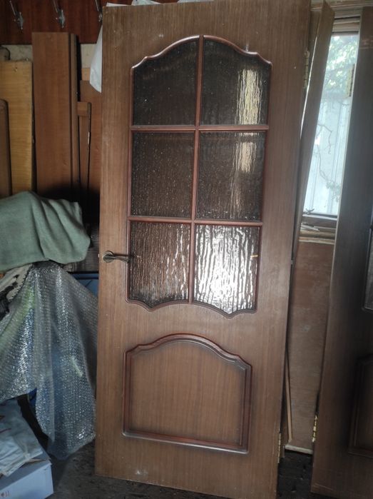 Продам межкомнатные двери