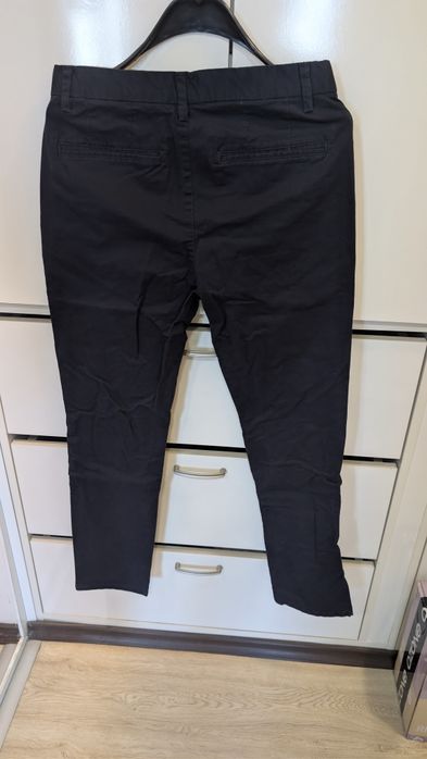 Тъмни сини панталони