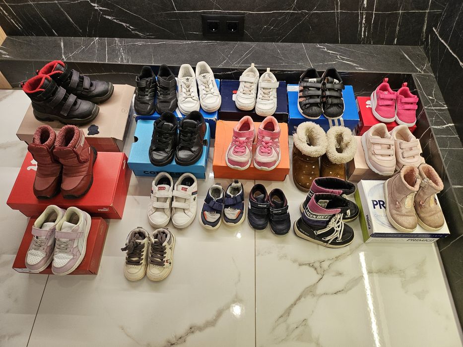 Маратонки и боти за момче различни размери