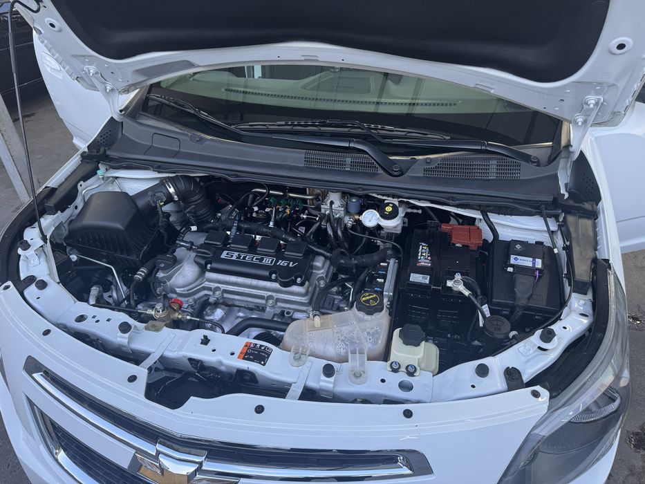 Chevrolet Cobalt Midnight 2025, avtomat, metan 4-pokoleniya.