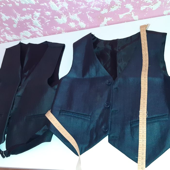 Школьная форма - 500 тенге.