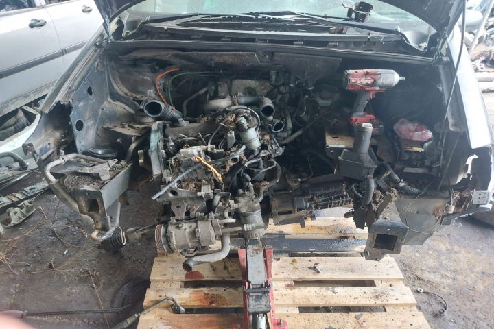 Alternator 8EL737593 / 8EL 737 593 Volkswagen VW Sharan prima generat