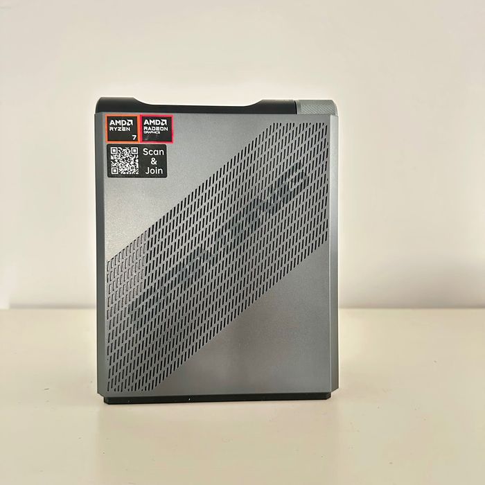 MiniPc cu chip pentru AI /Acemagic AM08 Pro/Ryzen 7 8845HS -5.1 Ghz/64GB/1Tb SSD