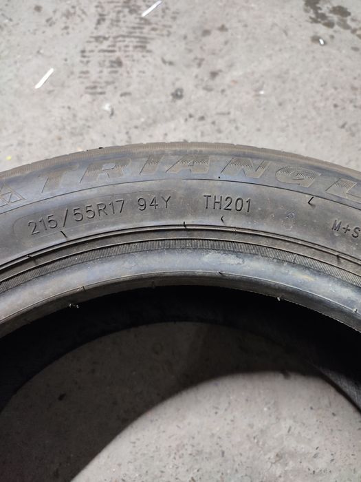 Продам летнию резину.