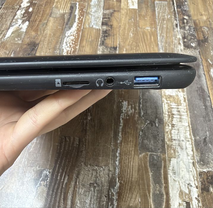 Лаптоп GeoBook 140