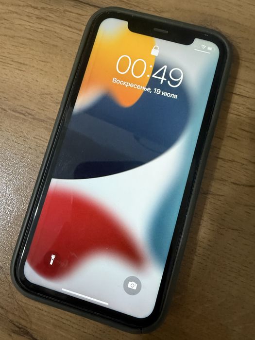 Iphone 11 64 в хорошем состоянии