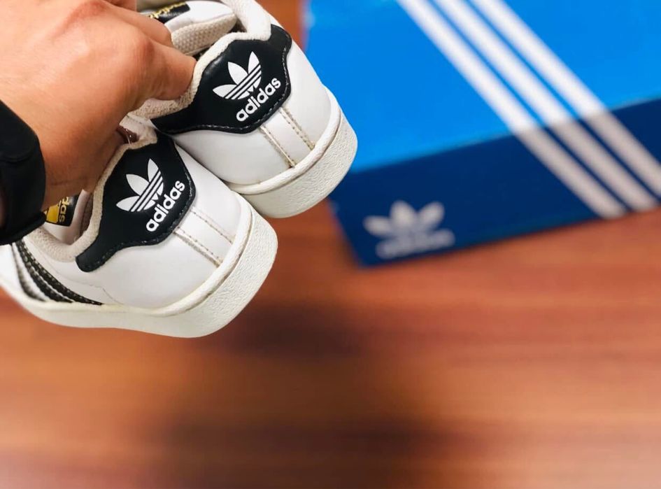 Adidasi Superstar-marimea 28-29,inter18,5cm,piele,ca Geox,Salomon